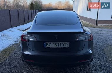 Седан Tesla Model 3 2021 в Рава-Русской