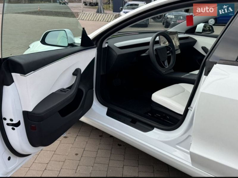 Седан Tesla Model 3 2025 в Кропивницком фото 13 Седан Tesla Model 3 2025 в Кропивницком