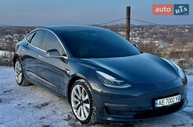Седан Tesla Model 3 2019 в Днепре