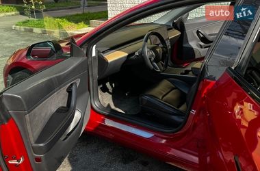 Седан Tesla Model 3 2018 в Києві