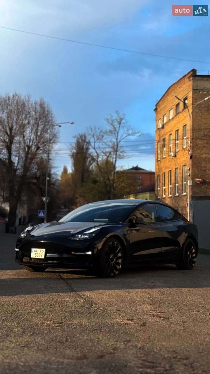 2021 Tesla Model 3 - фото 1