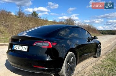 Седан Tesla Model 3 2022 в Монастириській