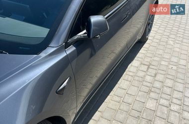 Седан Tesla Model 3 2023 в Полтаве