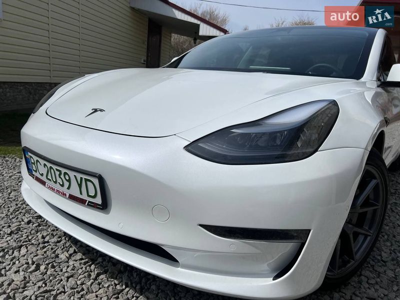 Седан Tesla Model 3 2022 в Дрогобичі фото Седан Tesla Model 3 2022 в Дрогобичі