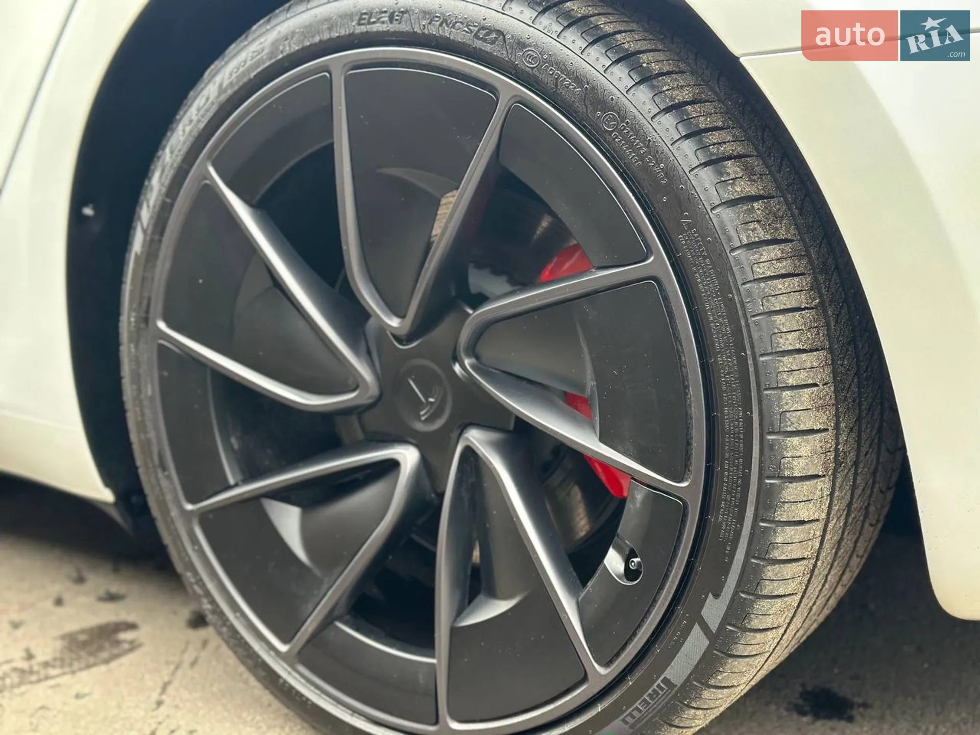 2025 Tesla Model 3 - мініатюра 31