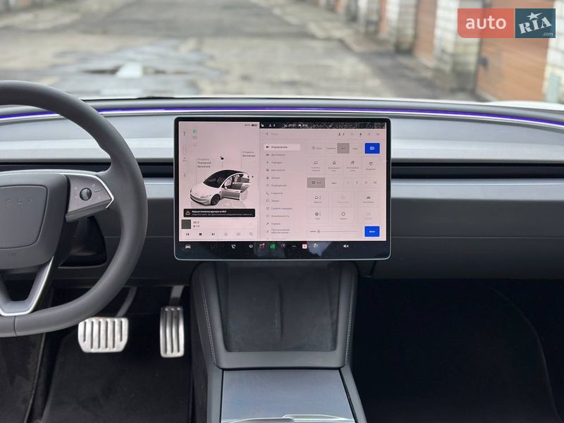 Седан Tesla Model 3 2025 в Києві