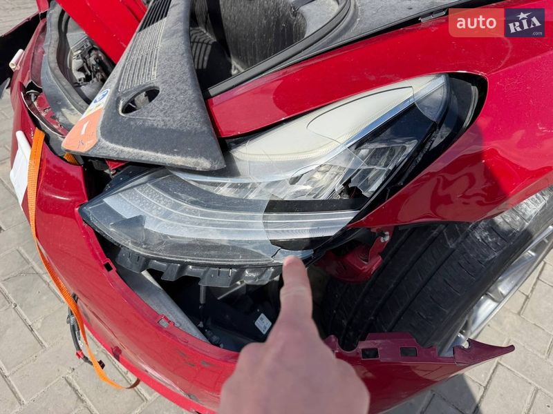 Седан Tesla Model 3 2018 в Луцьку фото 3 Седан Tesla Model 3 2018 в Луцьку