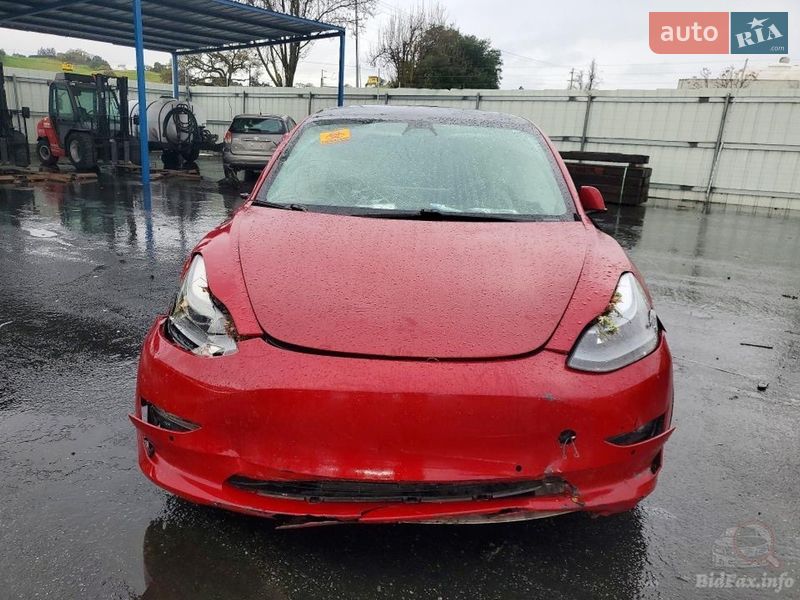 Tesla Model 3 2021