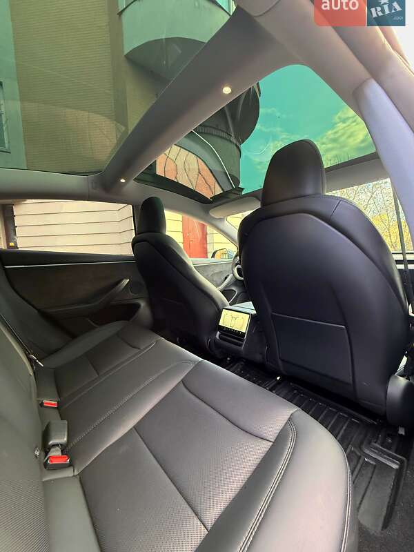 Седан Tesla Model 3 2024 в Києві фото 6 Седан Tesla Model 3 2024 в Києві