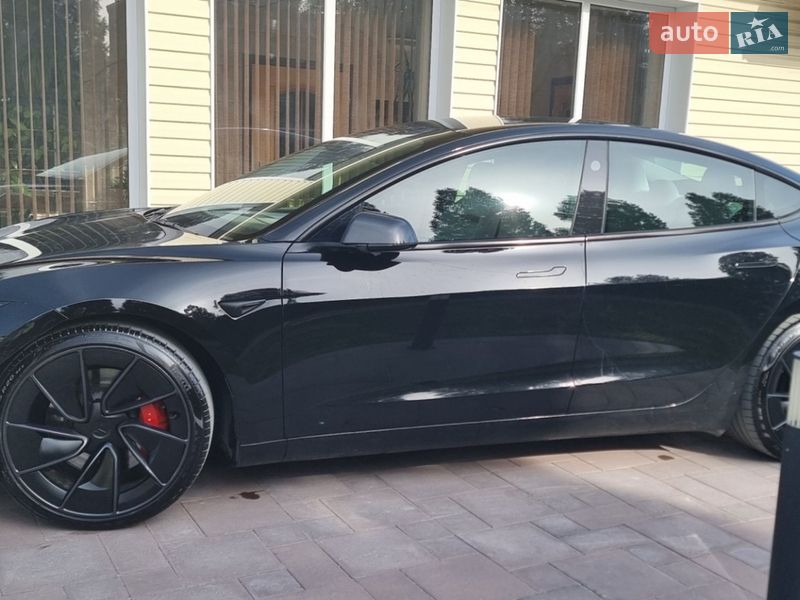 Седан Tesla Model 3 2024 в Черновцах фото 3 Седан Tesla Model 3 2024 в Черновцах