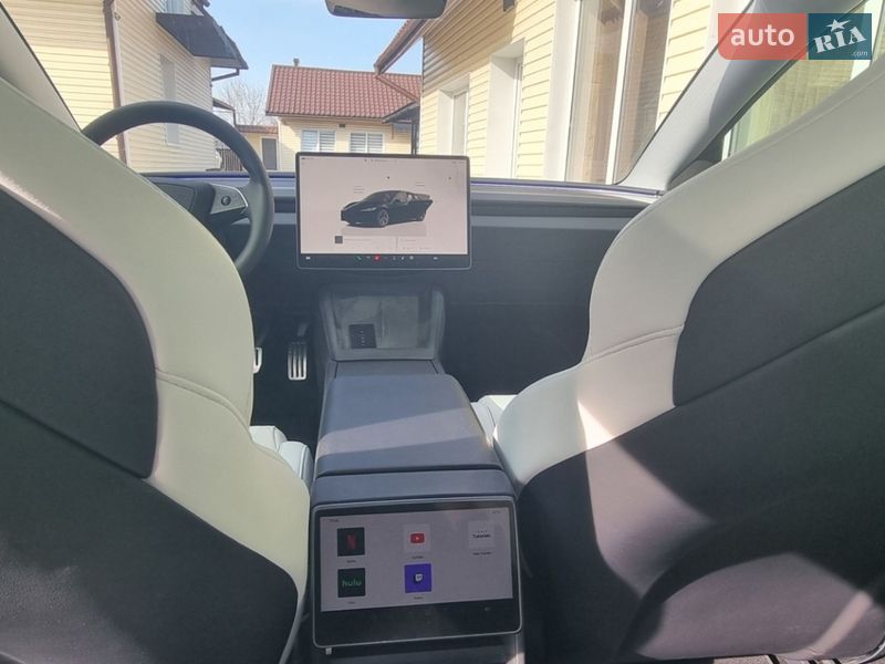 Седан Tesla Model 3 2024 в Черновцах фото 18 Седан Tesla Model 3 2024 в Черновцах