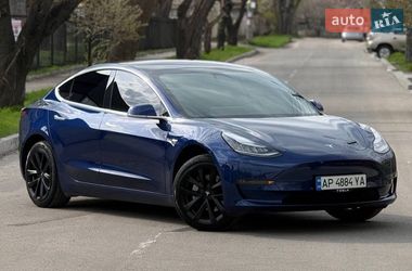 Седан Tesla Model 3 2019 в Запоріжжі