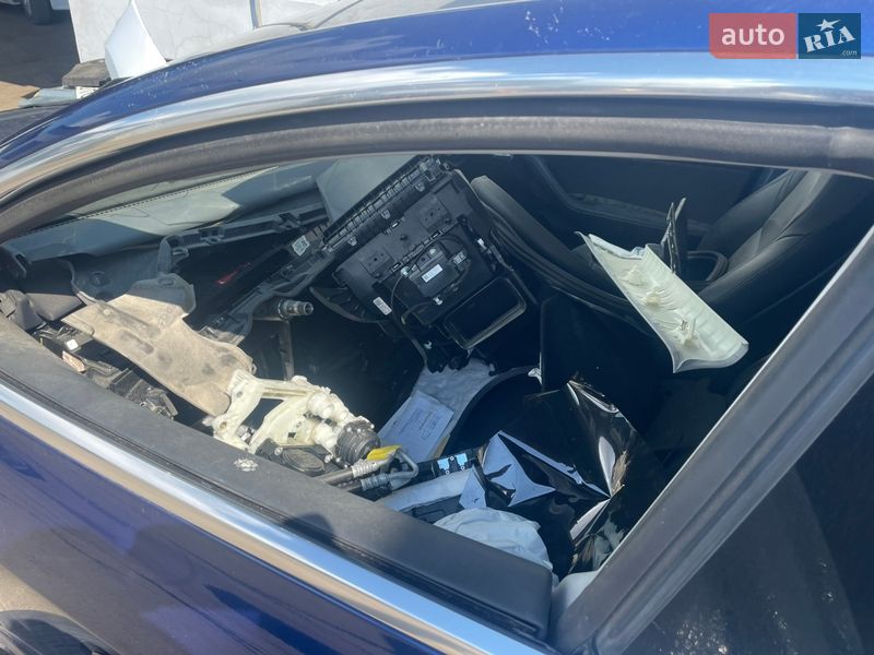 Седан Tesla Model 3 2019 в Одессе