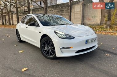 Седан Tesla Model 3 2020 в Николаеве