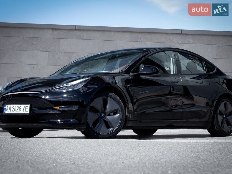 Седан Tesla Model 3 2018 в Киеве