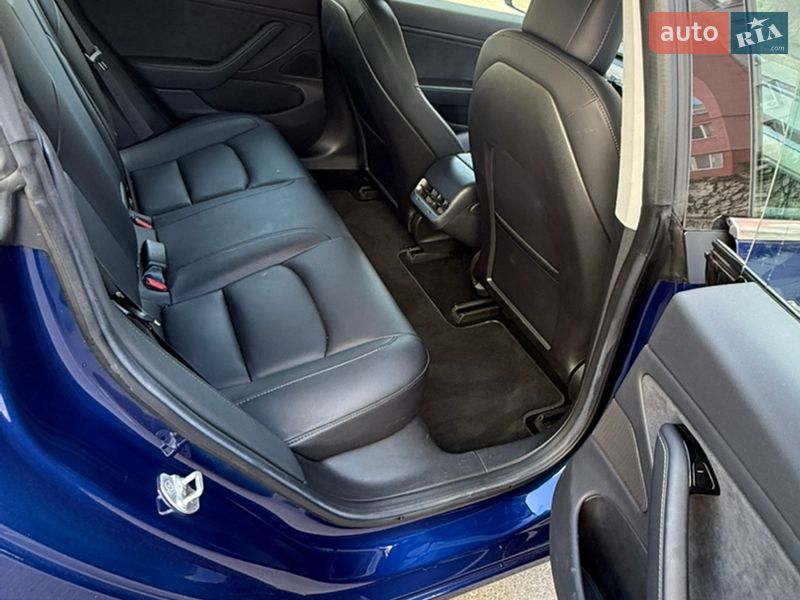 Седан Tesla Model 3 2018 в Киеве фото 20 Седан Tesla Model 3 2018 в Киеве