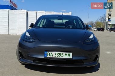 Седан Tesla Model 3 2023 в Кропивницком