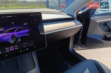 Седан Tesla Model 3 2023 в Кропивницком