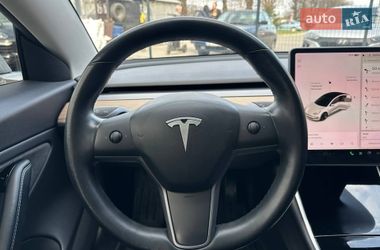 Седан Tesla Model 3 2018 в Виннице