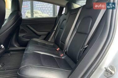 Седан Tesla Model 3 2018 в Виннице
