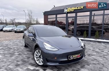 Седан Tesla Model 3 2019 в Коломые