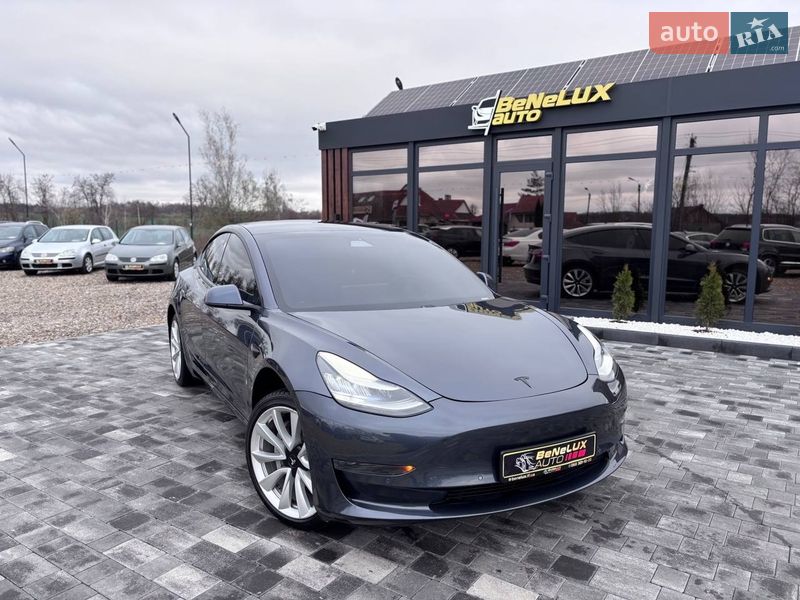 Tesla Model 3 2019