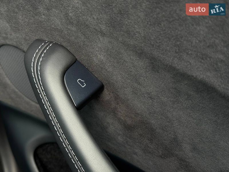 Седан Tesla Model 3 2024 в Рівному