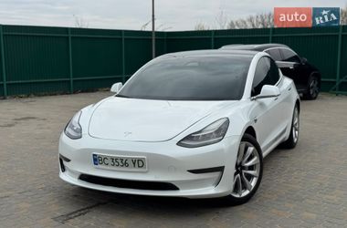 Седан Tesla Model 3 2019 в Самборі