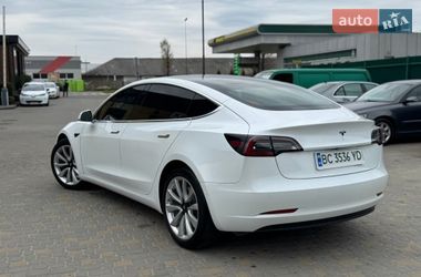 Седан Tesla Model 3 2019 в Самборі