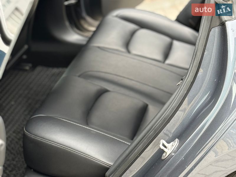 Седан Tesla Model 3 2022 в Дніпрі