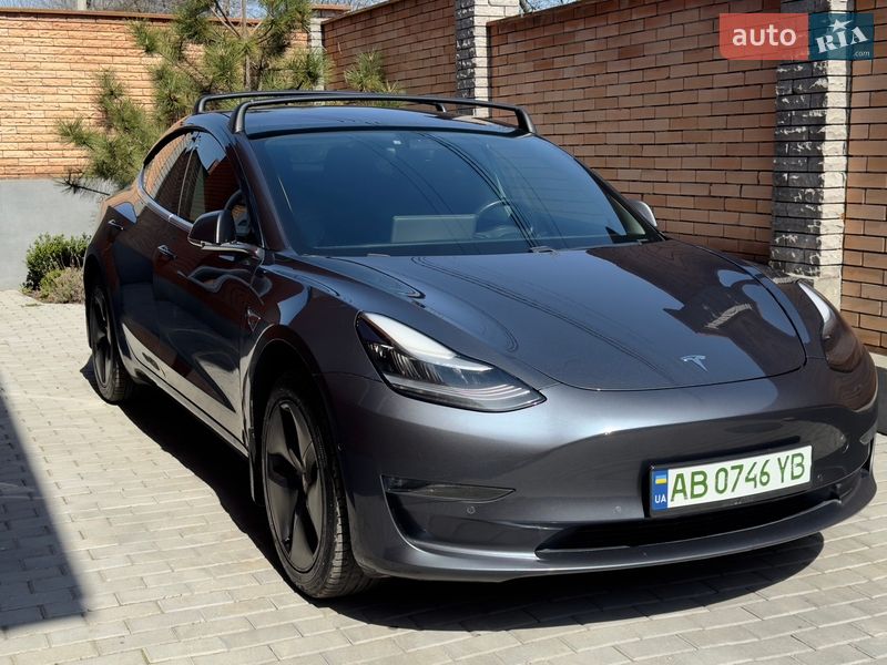 Седан Tesla Model 3 2019 в Виннице