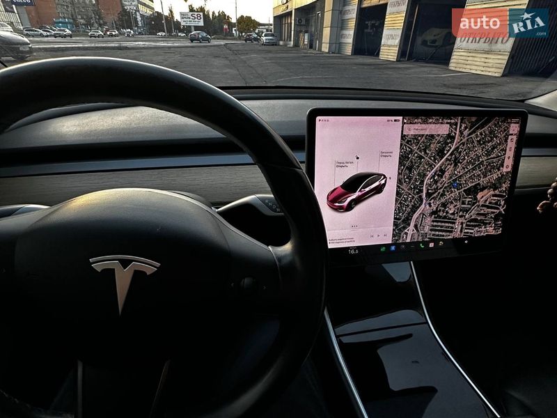 Седан Tesla Model 3 2019 в Днепре