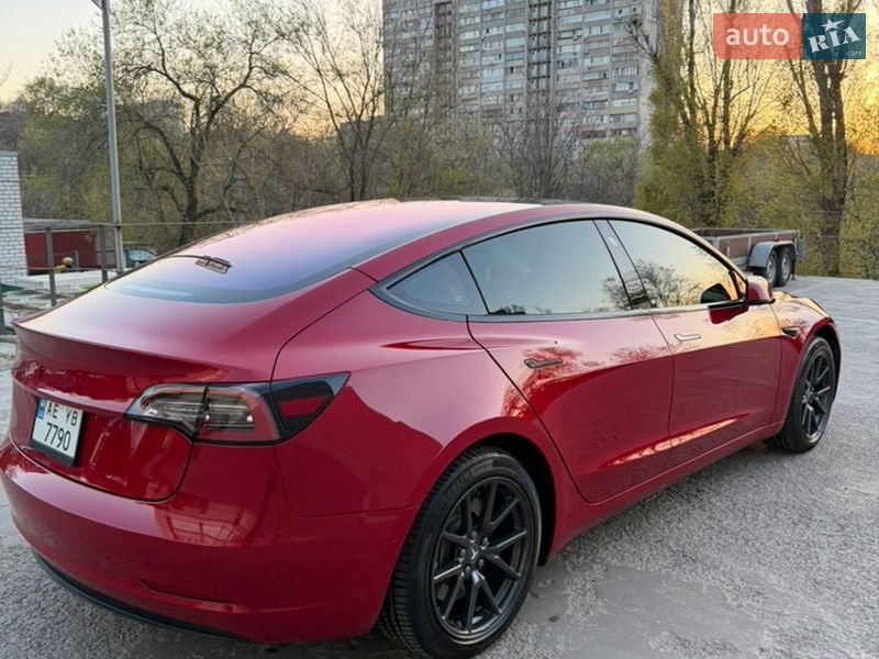 Седан Tesla Model 3 2018 в Днепре