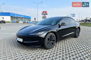 Седан Tesla Model 3 2024 в Львові