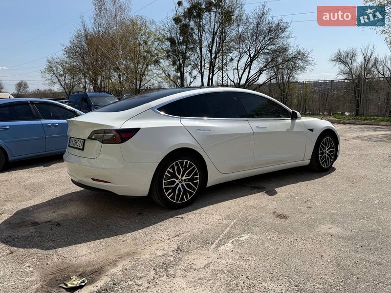 Седан Tesla Model 3 2018 в Харькове