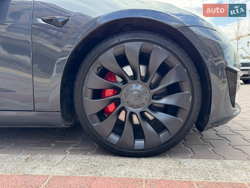 Седан Tesla Model 3 2022 в Києві