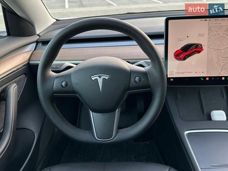 Седан Tesla Model 3 2023 в Одесі