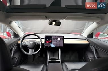 Седан Tesla Model 3 2018 в Львове фото 34 Седан Tesla Model 3 2018 в Львове