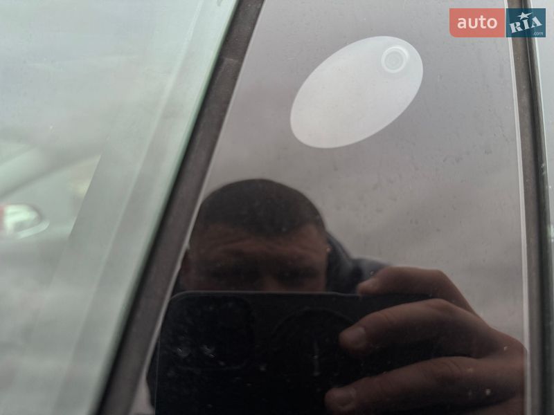 Седан Tesla Model 3 2018 в Львові