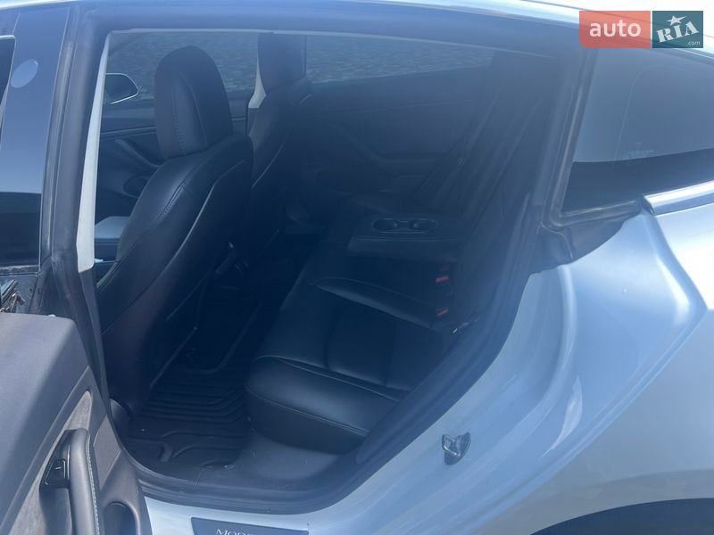 Седан Tesla Model 3 2019 в Миколаєві