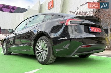 Седан Tesla Model 3 2024 в Києві