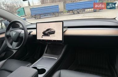 Седан Tesla Model 3 2023 в Днепре
