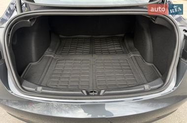 Седан Tesla Model 3 2023 в Днепре
