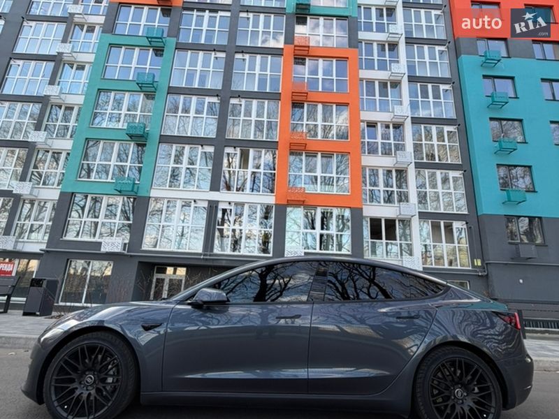 Седан Tesla Model 3 2022 в Чернігові фото 6 Седан Tesla Model 3 2022 в Чернігові