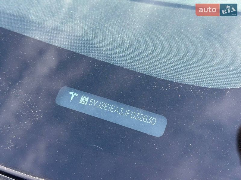 Седан Tesla Model 3 2018 в Днепре