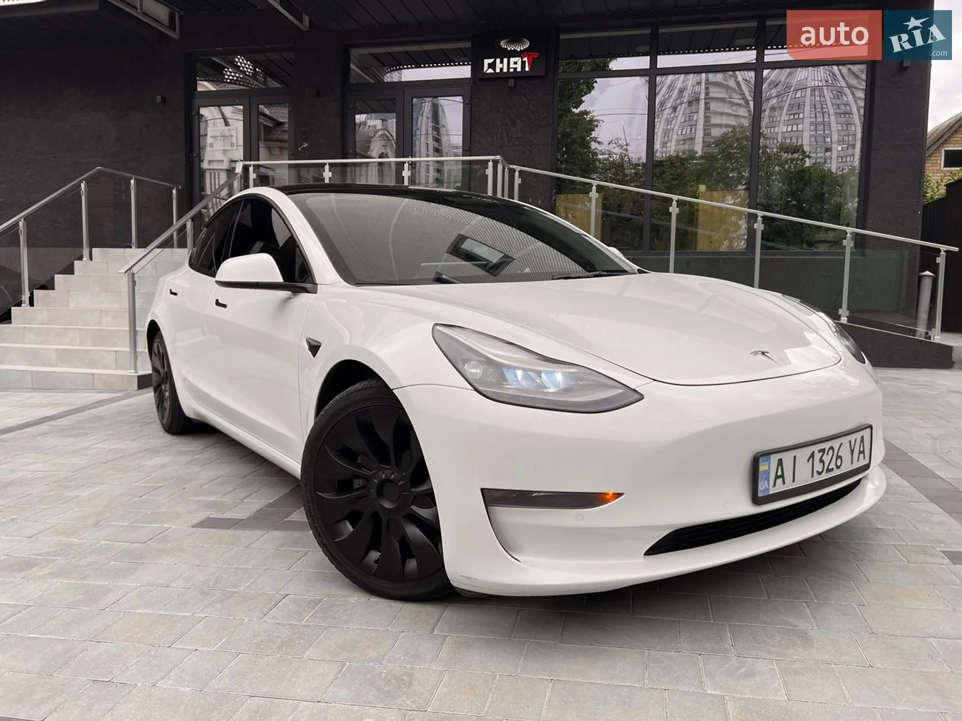 2022 Tesla Model 3 - фото 1