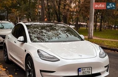 Седан Tesla Model 3 2020 в Одессе