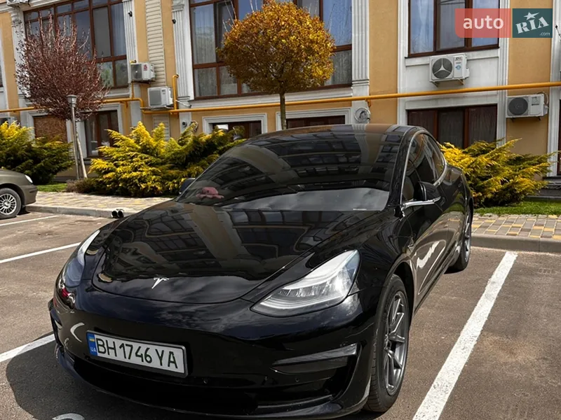 Tesla Model 3 2018