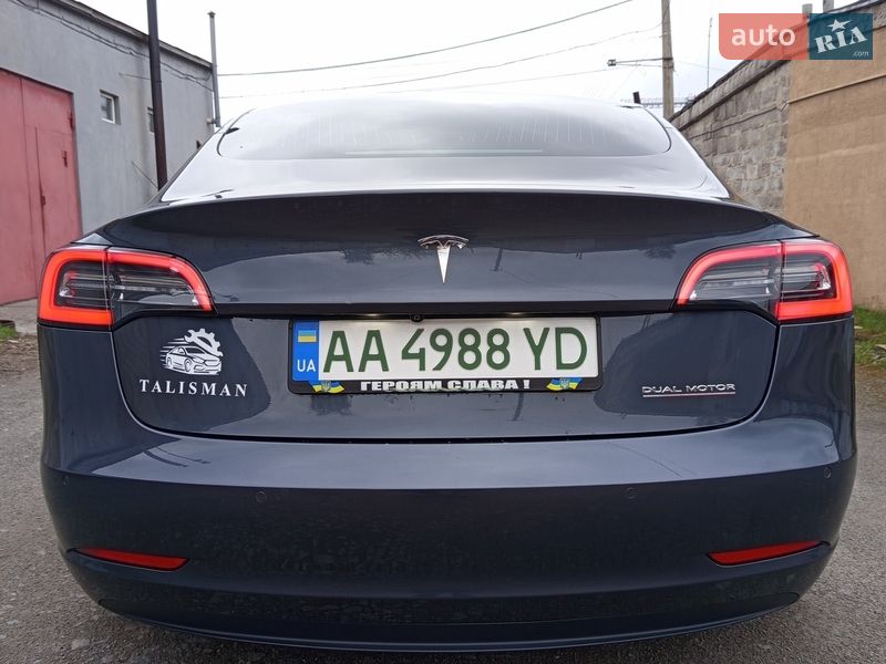 Седан Tesla Model 3 2019 в Белой Церкви