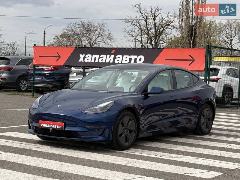 Tesla Model 3 2023